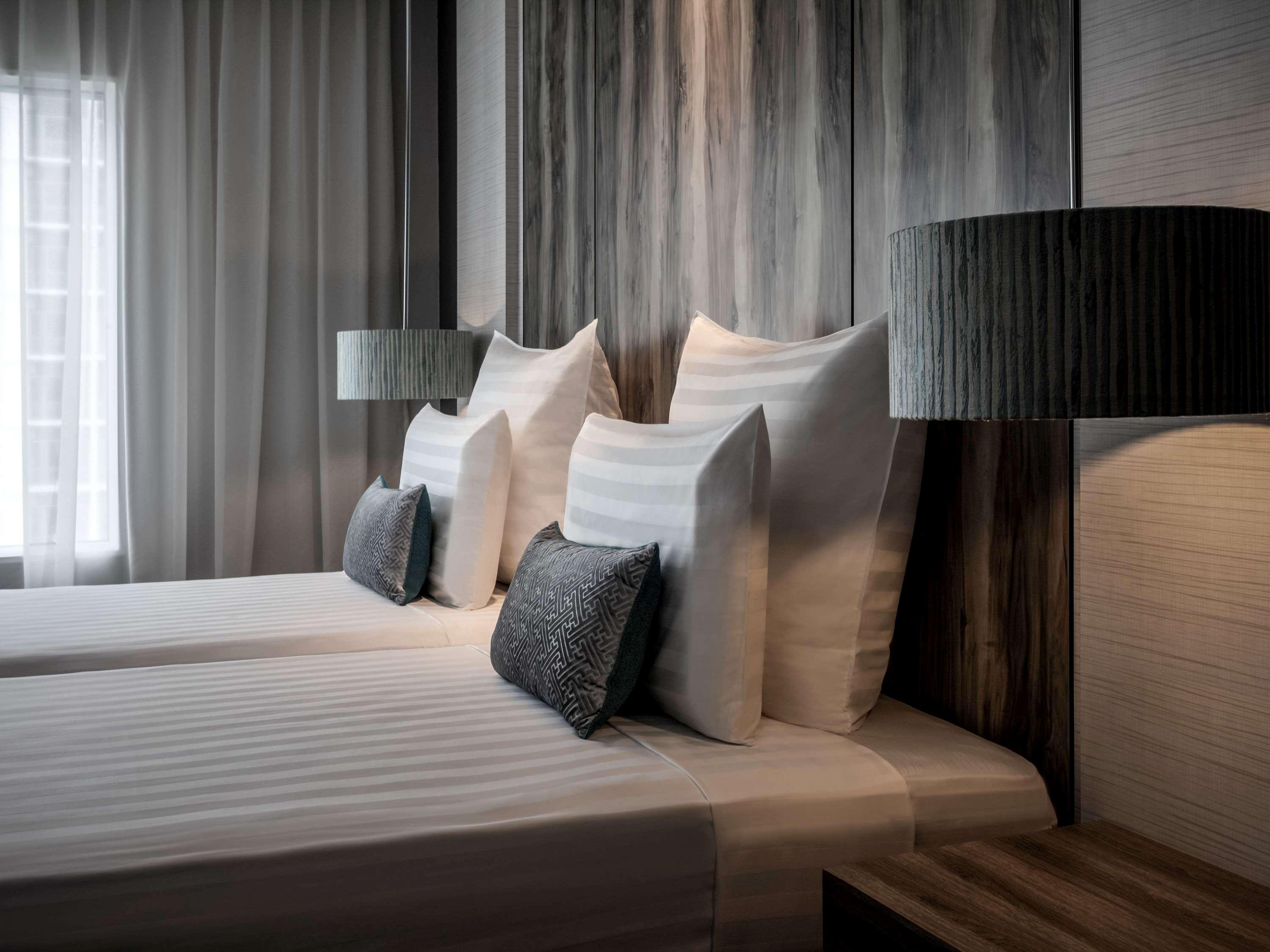 Hotel Pullman Miri Waterfront Exterior foto