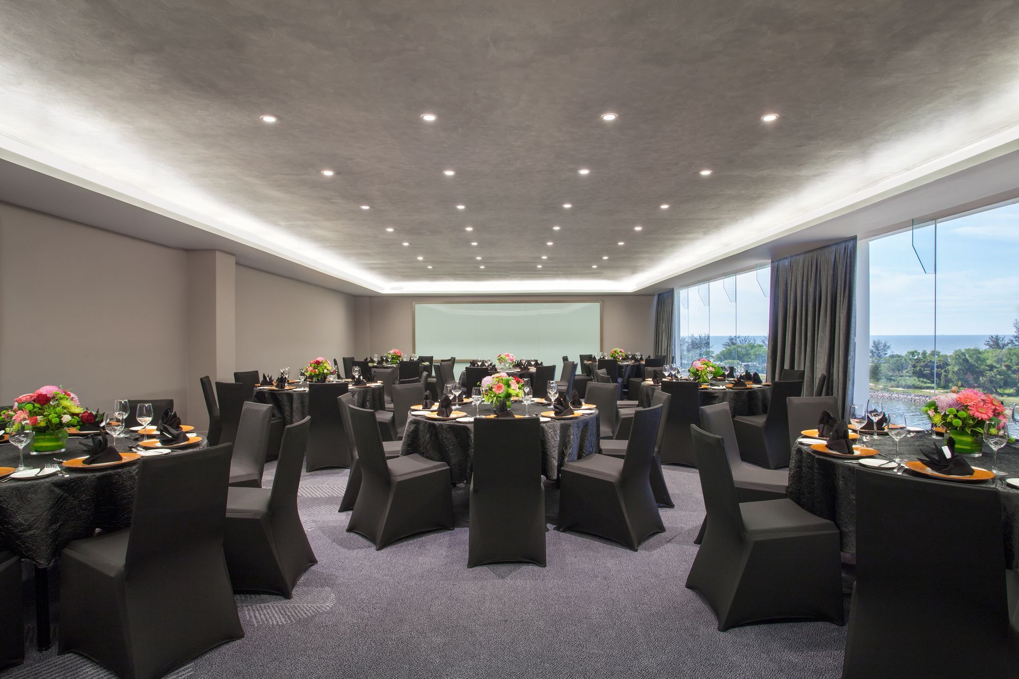 Hotel Pullman Miri Waterfront Exterior foto The Westin Ballroom