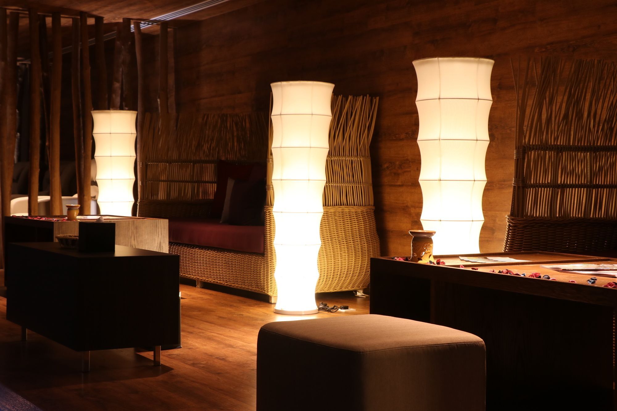 Hotel Pullman Miri Waterfront Exterior foto Interior of the spa